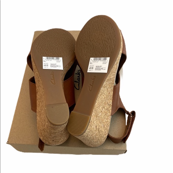 CLARKS Lafley Joy Tan Leather Wedge Sandals - Picture 7 of 8